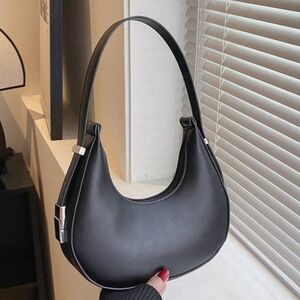 Black Crescent Moon Shape Shoulder Bag